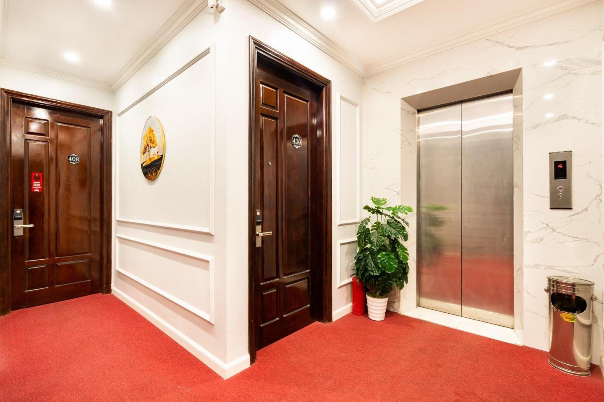 Kieu Anh Hotel - 81 Trung Kinh - By Bay Luxury Hanoi Bagian luar foto